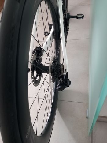 Used Merida REACTO TEAM 2025 2025 Road & Gravel — image 3 of 5