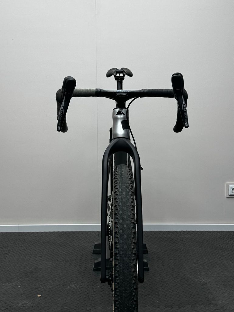Used Canyon Exceed CF SLX 2024 2024 Mountainbike — image 4 of 13