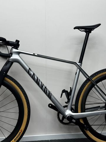 Used Canyon Exceed CF SLX 2024 2024 Mountainbike, Light Gray — image 8 of 13