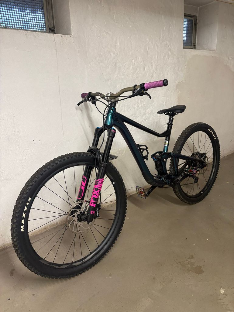 Used Giant Trance X 29 1 2023 2023 Mountainbike, Azul — image 2 of 9