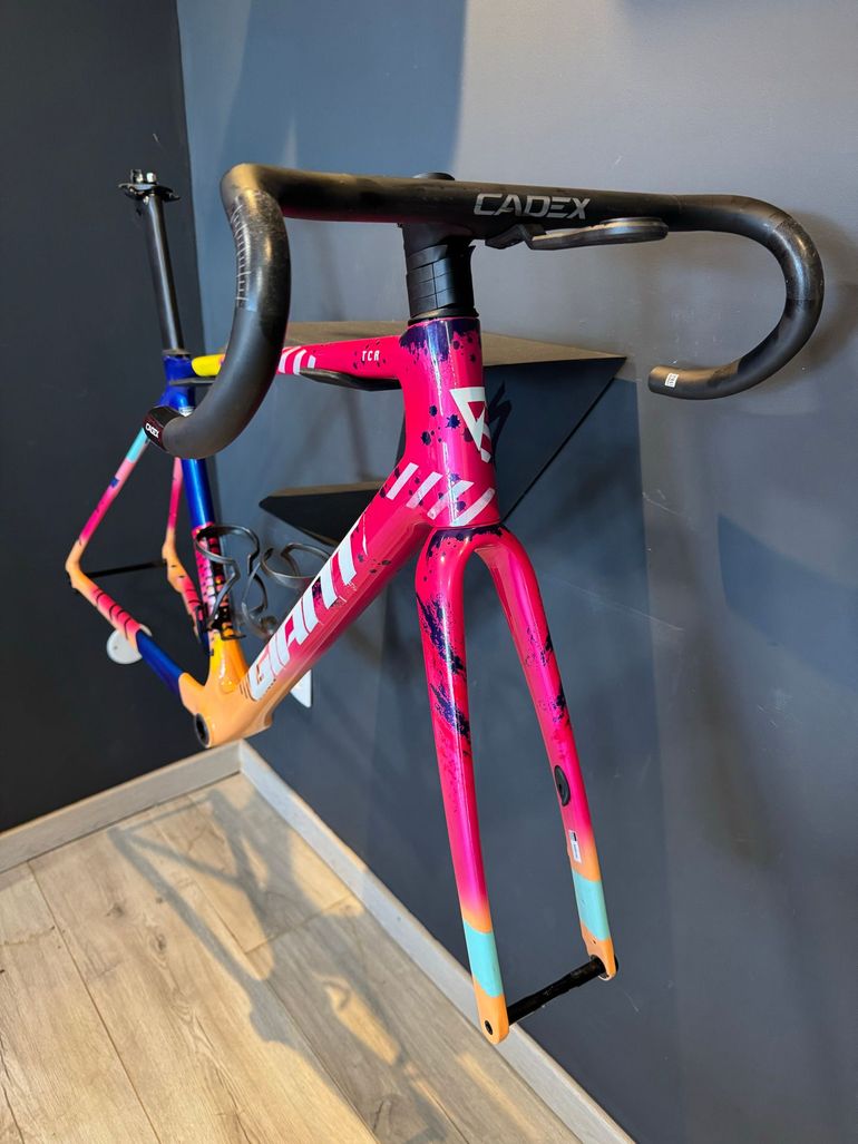Used Giant TCR Advanced Pro Frameset 2026 Frameset 2026 Road & Gravel, Rot — image 2 of 4