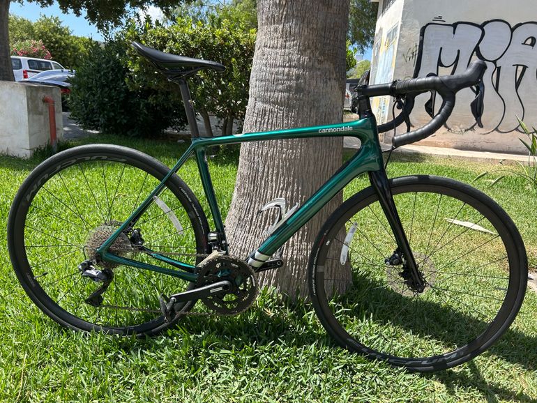 Used Cannondale Synapse Carbon Disc Ultegra Di2 2021 2021 Road & Gravel, Green — image 1 of 10