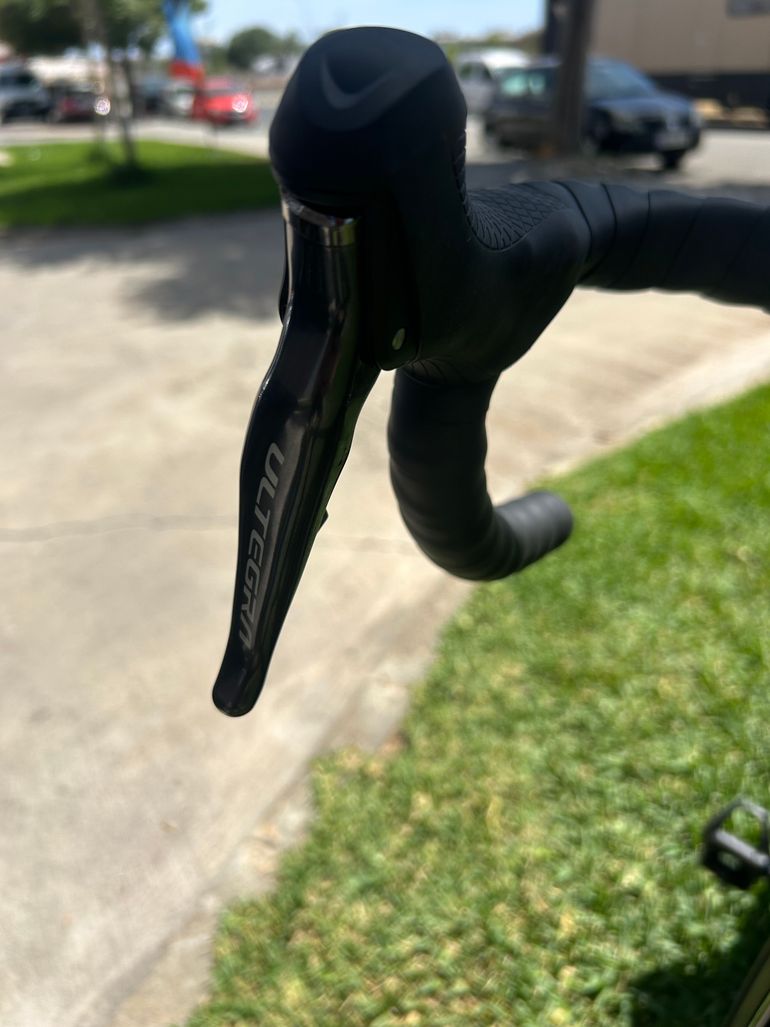 Used Cannondale Synapse Carbon Disc Ultegra Di2 2021 2021 Road & Gravel, Green — image 8 of 10