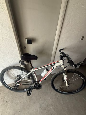 Brugt Specialized Hardrock Disc SE 26 2015 2015 MTB