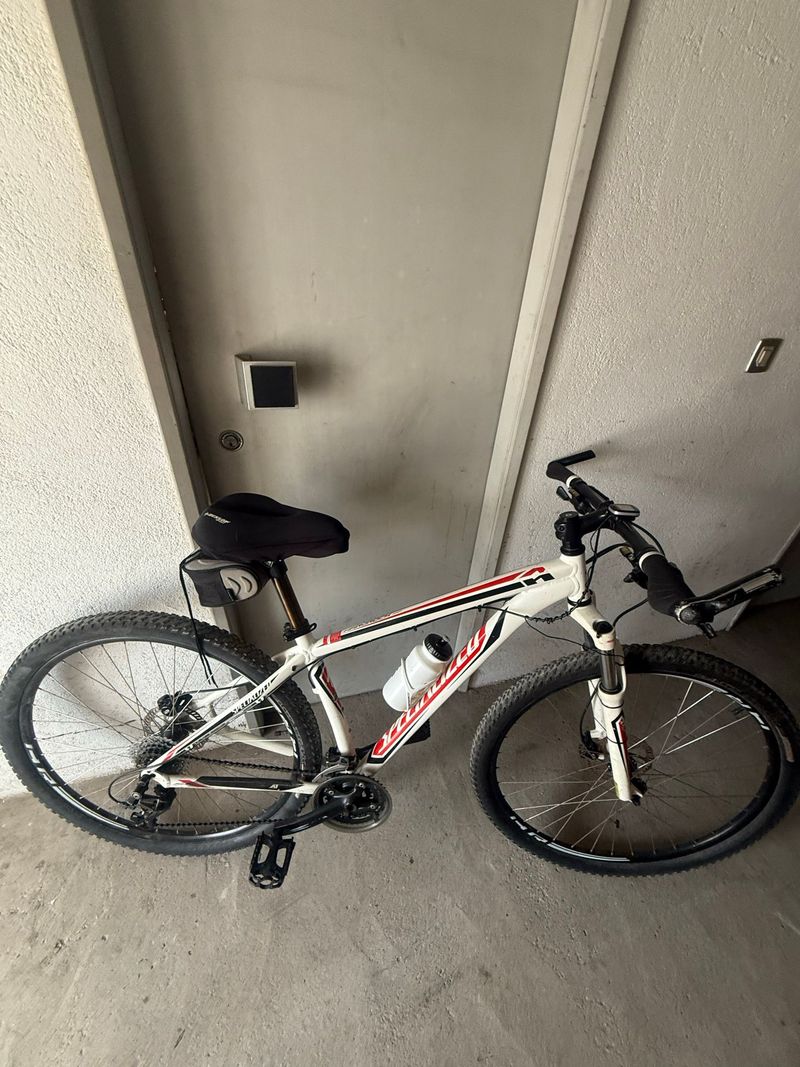 Tweedehands Specialized Hardrock Disc SE 26 2015 2015 MTB