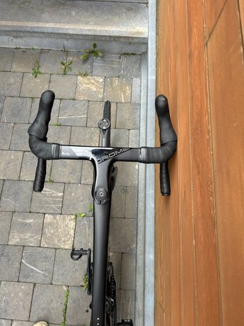 Used Trek Madone SL 5 Gen 8 2025 2025 Road & Gravel — image 5 of 7