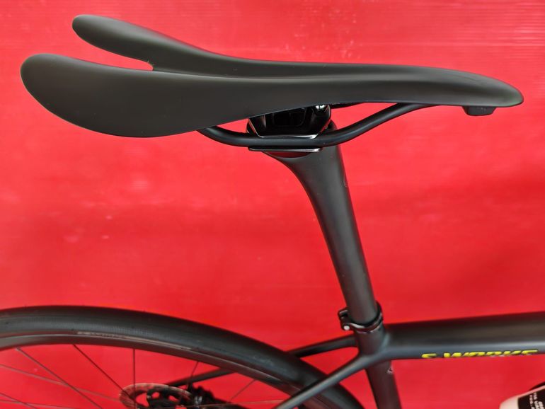 Used Specialized S-Works Aethos - Dura Ace Di2 2021 2021 Road & Gravel — image 5 of 10