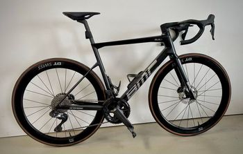 Used BMC Teammachine SLR 01 THREE P2P 2022 2022 Road & Gravel, Schwarz — image 2 of 6