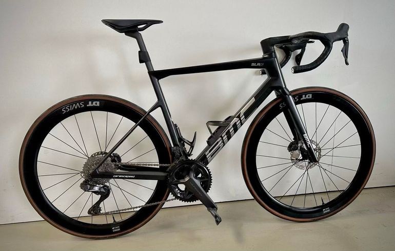 Used BMC Teammachine SLR 01 THREE P2P 2022 2022 Road & Gravel, Schwarz — image 2 of 6