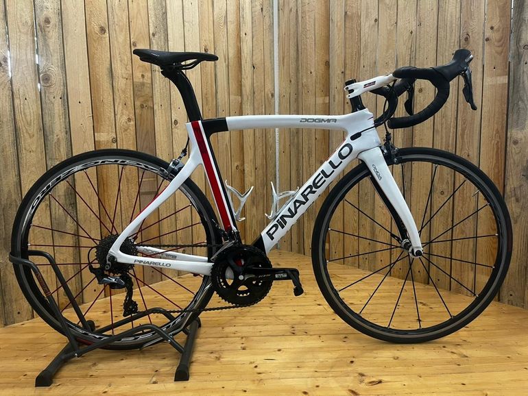 Used Pinarello Dogma F8 2017 2017 Road & Gravel, Weiß — image 1 of 3