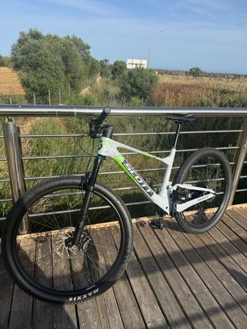 Scott Spark RC Comp 2026 2026 Mountainbike d'occasion — image 2 sur 3