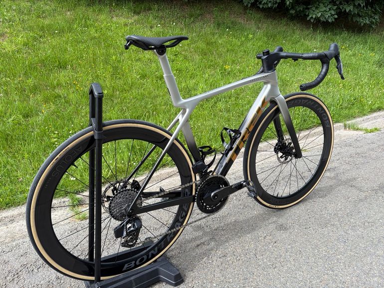 Used Trek Madone SLR 7 AXS Gen 8 2026 2026 Road & Gravel, Light Gray — image 2 of 15