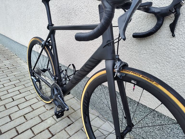 Used Canyon Ultimate CF SL 8 2021 2021 Road & Gravel, Black — image 5 of 7