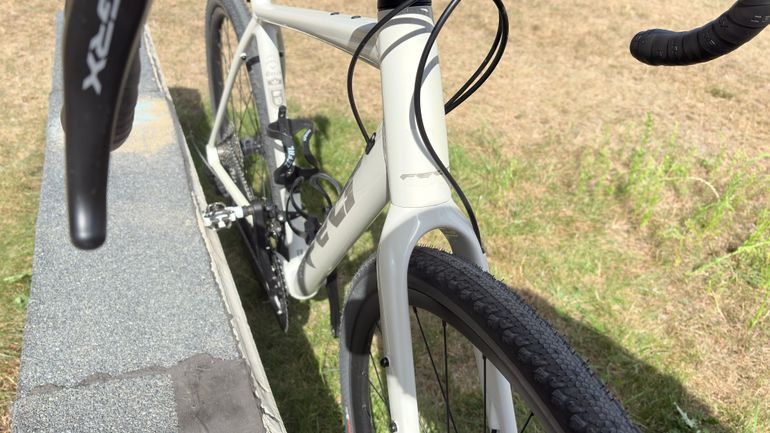 Used Felt BREED 30 2024 2024 Road & Gravel, White — image 9 of 18