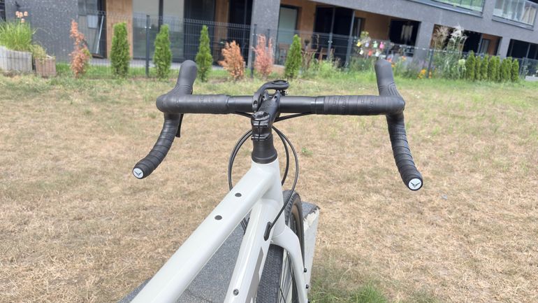 Used Felt BREED 30 2024 2024 Road & Gravel, White — image 14 of 18
