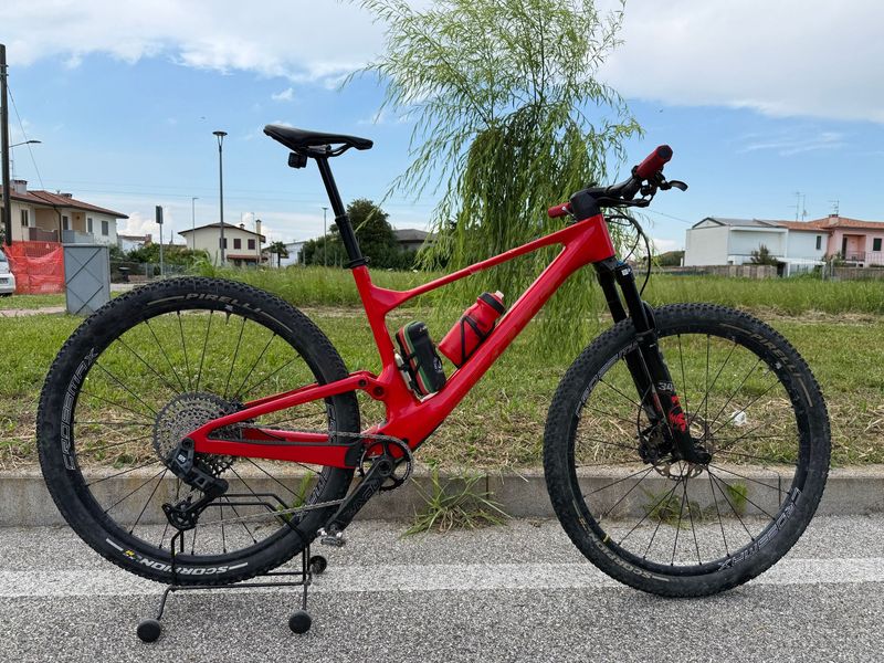 Brugt Scott Spark RC Team 2022 2022 MTB