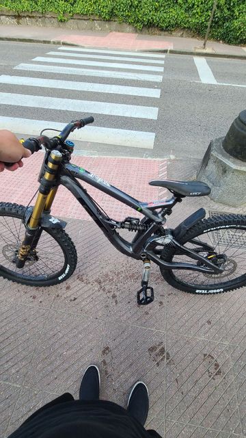 GT Fury Custom Single Speed / Fixed Gear 2017 Mountainbike usato, Grigio chiaro — immagine 5 di 9