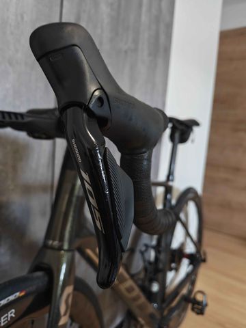 Used Scott Addict RC 40 2024 2024 Road & Gravel, Black — image 5 of 8