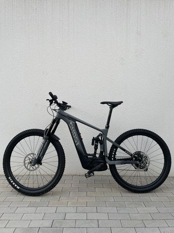 Used Ghost E-Riot AM CF Full Party 2023 2023 Mountainbike, Hellgrau, 27.5, 29 — image 9 of 9
