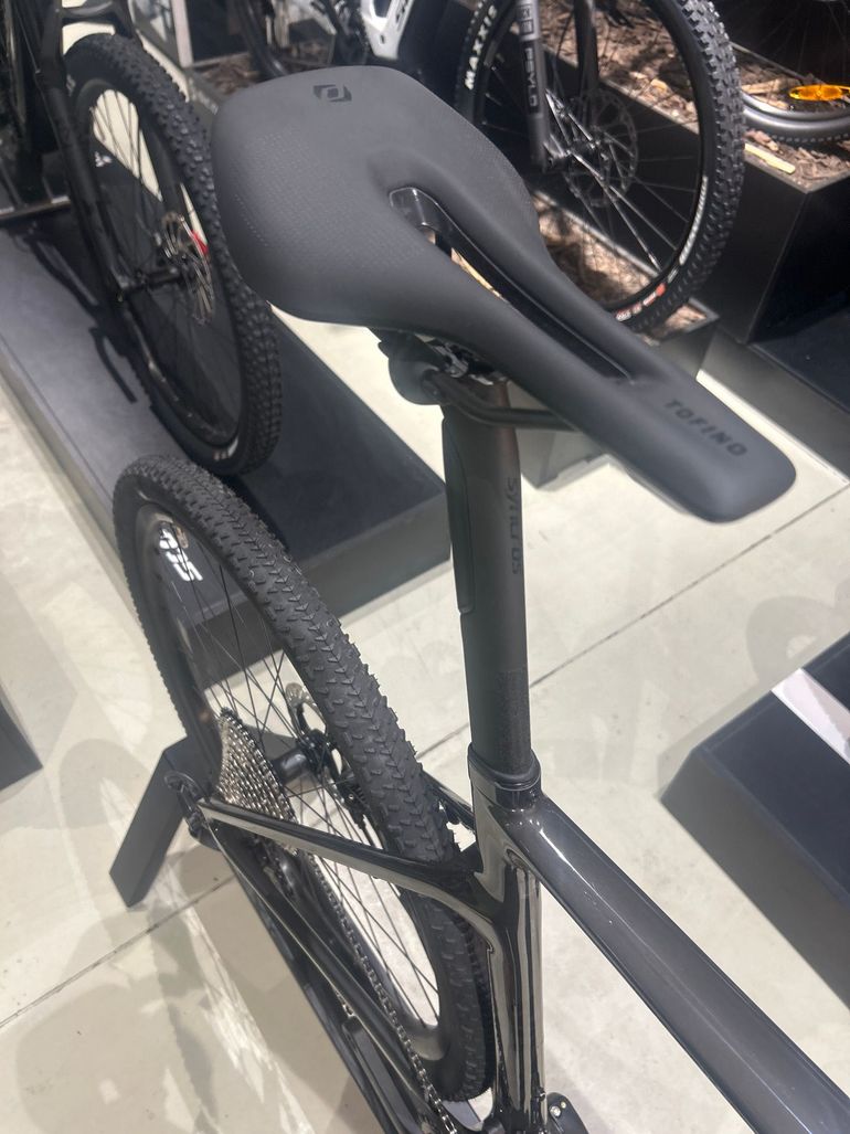 Used Scott Addict Gravel 30 2026 2026 Road & Gravel, Black — image 6 of 11