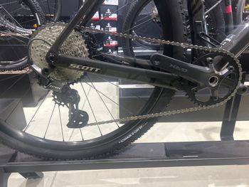 Used Scott Addict Gravel 30 2026 2026 Road & Gravel, Black — image 3 of 11