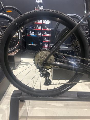 Used Scott Addict Gravel 30 2026 2026 Road & Gravel, Black — image 8 of 11