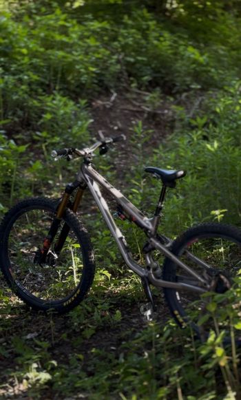 Used Commencal META SX SIGNATURE 2022 2022 Mountainbike, Light Gray — image 8 of 8