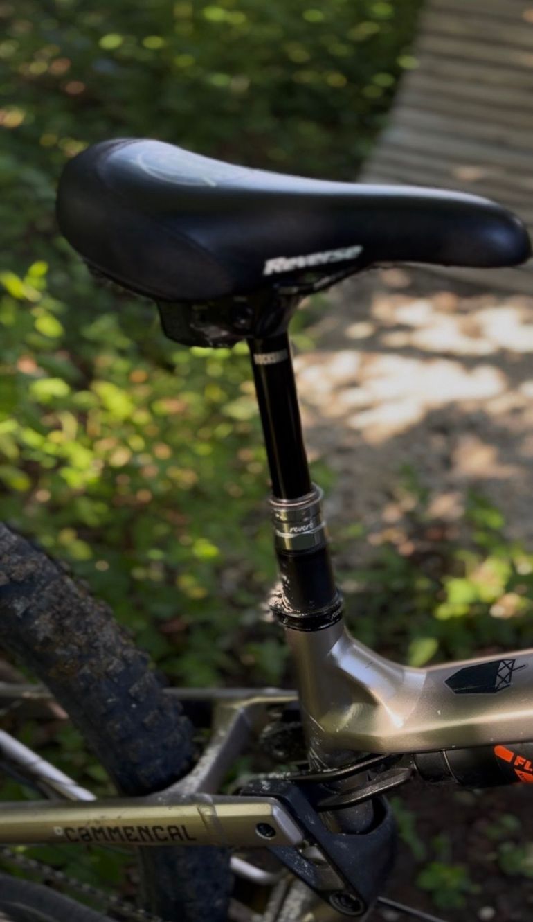 Used Commencal META SX SIGNATURE 2022 2022 Mountainbike, Light Gray — image 4 of 8