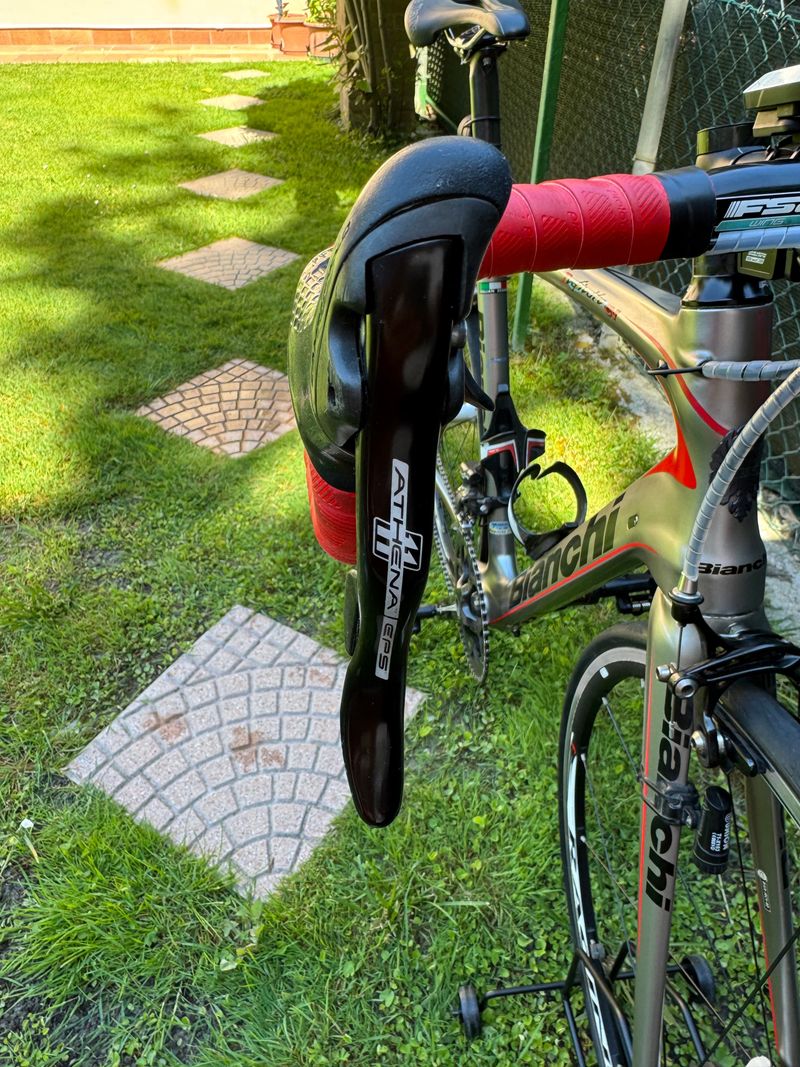 Bianchi Infinito CV 2016 Road & Gravel usato