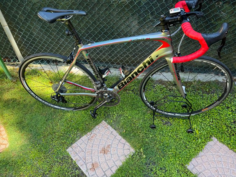 Used Bianchi Infinito CV 2016 Road & Gravel, Hellgrau — image 4 of 5
