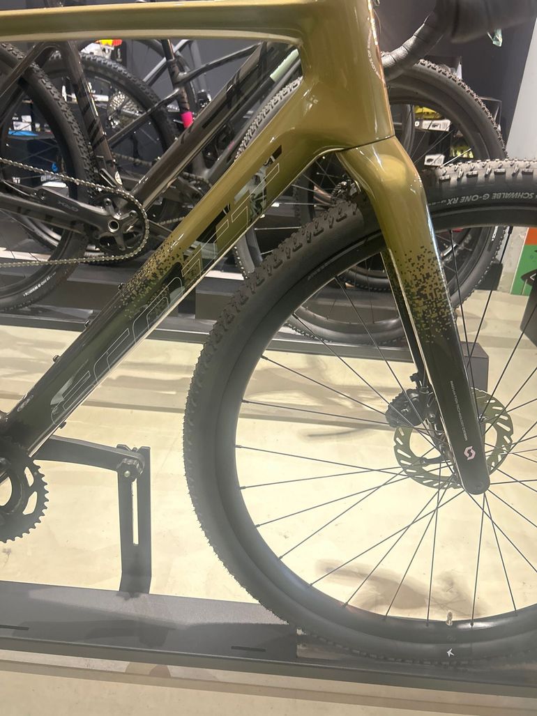 Used Scott Addict Gravel 40 2026 2026 Road & Gravel, Green — image 5 of 10