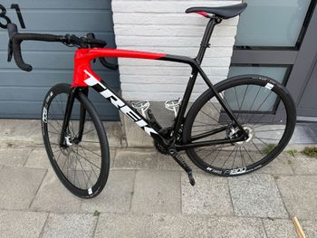 Used Trek Émonda SL Disc Frameset 2024 2024 Road & Gravel, Red — image 2 of 9