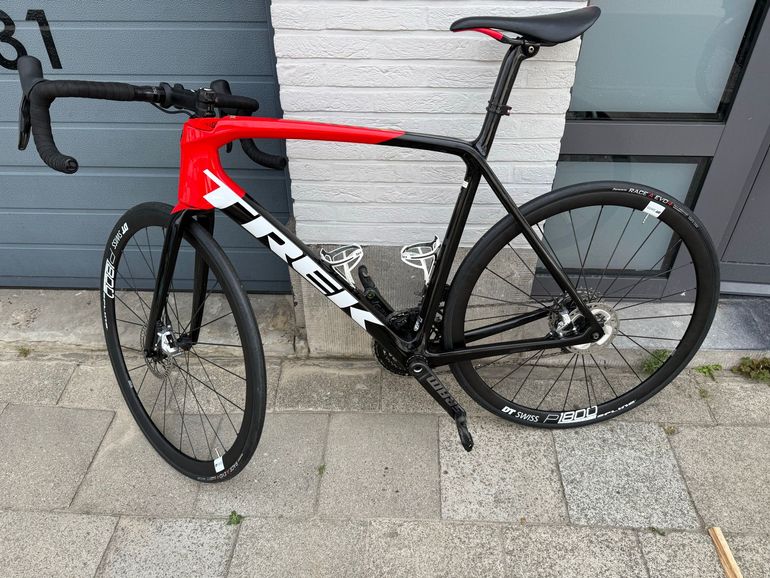 Used Trek Émonda SL Disc Frameset 2024 2024 Road & Gravel, Red — image 2 of 9