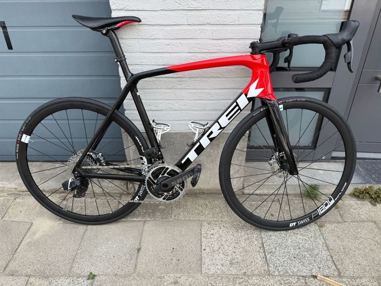 Used Trek Émonda SL Disc Frameset 2024 2024 Road & Gravel, Red — image 1 of 9