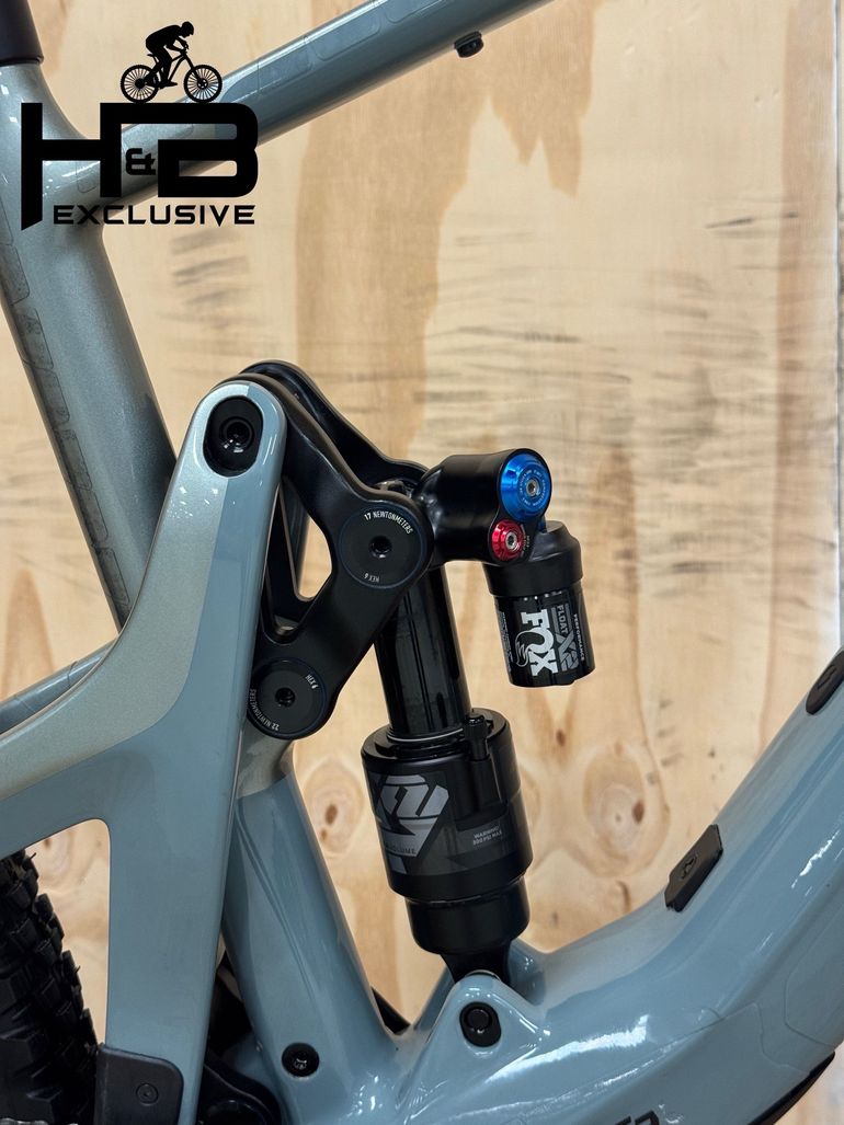 Used Ghost Path Riot Advanced Carbon Shimano XT 2024 Mountainbike, Green — image 9 of 12