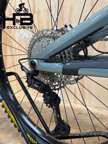 Used Ghost Path Riot Advanced Carbon Shimano XT 2024 Mountainbike, Green — image 11 of 12
