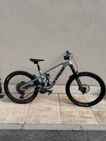 Used Trek Slash 9.9 XX AXS T-Type Gen 6 2024 2024 MTB
