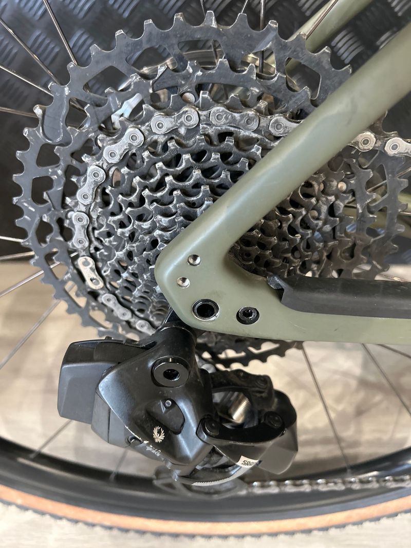 Used Specialized Diverge Comp 2025 2025 Road & Gravel, Green — image 3 of 5