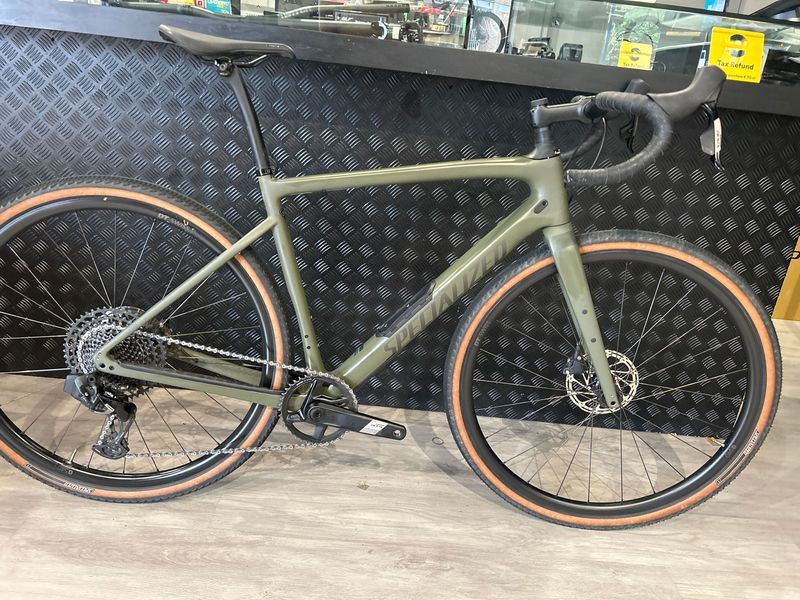 Used Specialized Diverge Comp 2025 2025 Road & Gravel, Green — image 1 of 5