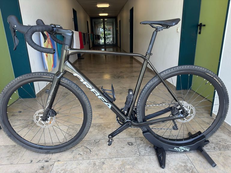 Used Orbea TERRA H40 2025 2025 Road & Gravel, Black — image 2 of 10