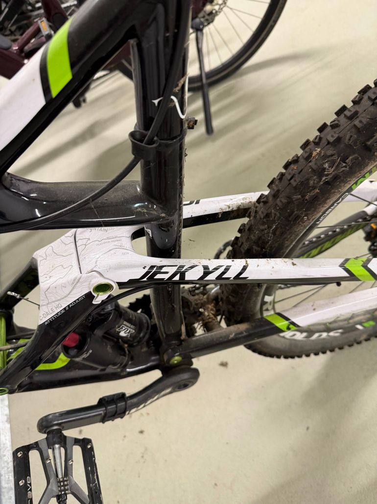 Used Cannondale Jekyll 1 2025 2025 Mountainbike, Black, 29 — image 3 of 3