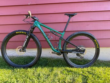 Used Specialized Epic 2022 2022 Mountainbike, Green — image 2 of 4