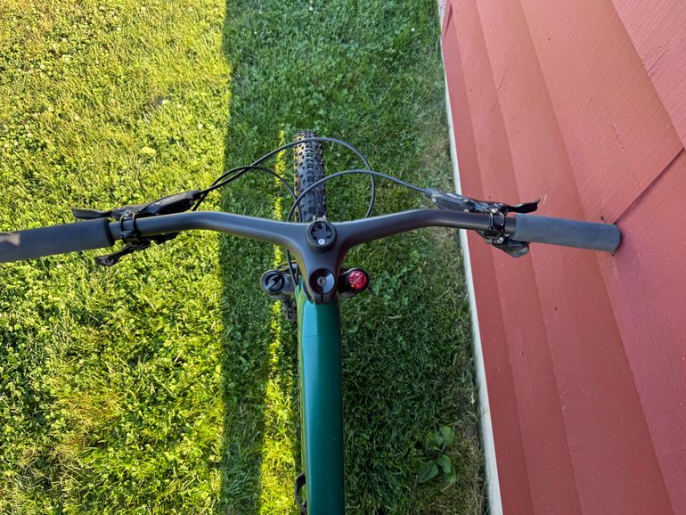 Used Specialized Epic 2022 2022 Mountainbike, Green — image 3 of 4