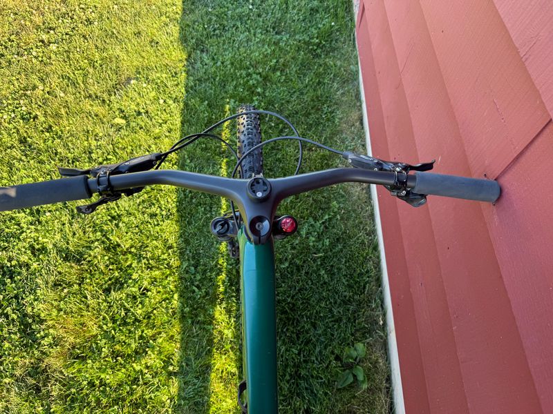 Used Specialized Epic 2022 2022 Mountainbike, Green — image 3 of 4