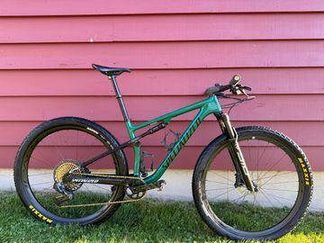 Used Specialized Epic 2022 2022 Mountainbike, Green — image 1 of 4