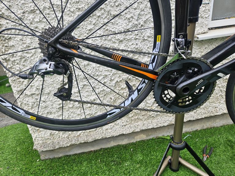 Used Giant TCR Advanced Pro 1 2019 2019 Road & Gravel — image 3 of 4