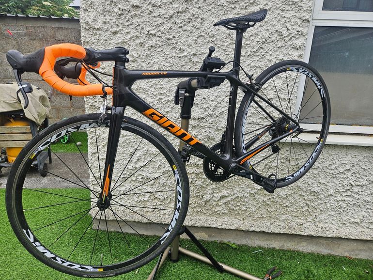Used Giant TCR Advanced Pro 1 2019 2019 Road & Gravel — image 2 of 4