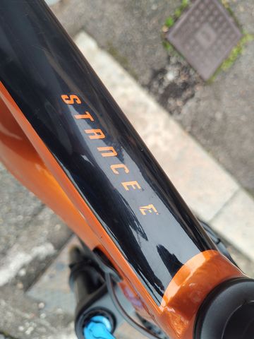 Used Giant Stance E+ 2 29er 2022 2022 Mountainbike, Orange, 29 — image 8 of 9