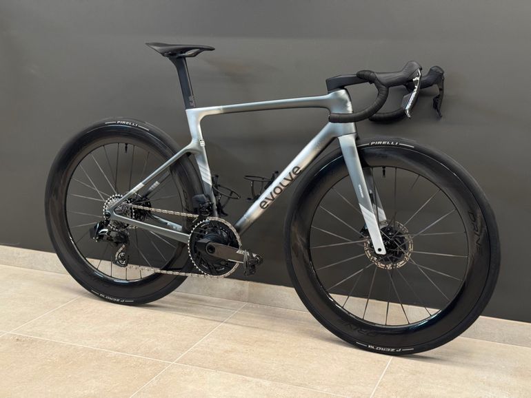 Used Evolve Cima 2026 Road & Gravel, Light Gray — image 1 of 6