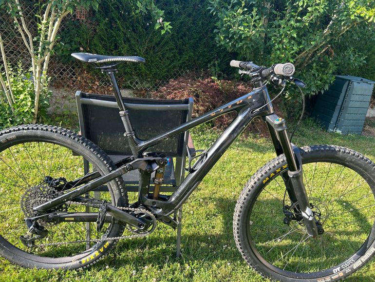 Used Vitus Escarpe 29 CRX Mountain 2021 2021 Mountainbike, Black — image 1 of 4
